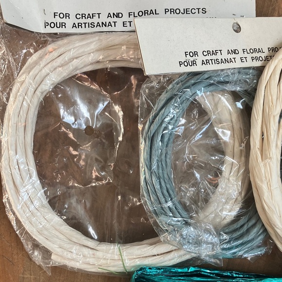 Crafting paper ribbon bundle: Multicolor Crafting Twine Set - Picture 3 of 13